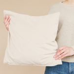 Tidur Pakai Bantal atau Tidak? Ini Faktanya!