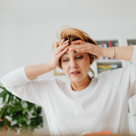 Haid Mulai Tidak Teratur? Kenali Tanda Menopause!